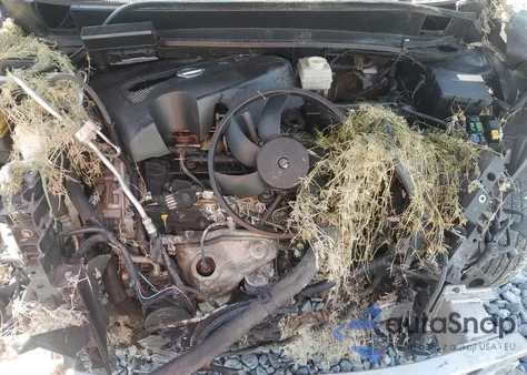 2015 Nissan Pathfinder S z USA, uszkodzony, nr VIN 5N1AR2MN7FC717123